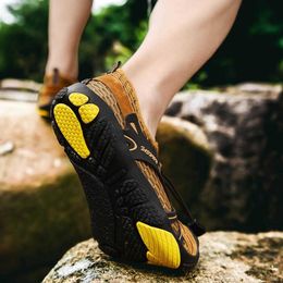 Aqua Shoes Men Quick Dry Sneakers Women Slip On Upstream Water Shoes Hiking Wading Slippers Beach Sports Barefoot River Summer Y0714