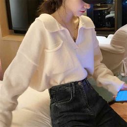 Women's sweater loose outer wear autumn and winter retro lazy style short sleeved v-neck knitted top 210427