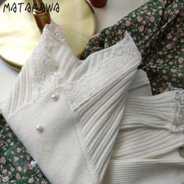 MATAKAWA Lace Stitching V-neck Sweater Women's Spring Pearl Buckle Woman Sweaters Thin Pure Lace Base Knitted Top 210513