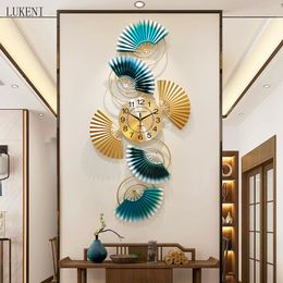 Chinese Guest Restaurant Creative Light Luxury Decoration Modern Silent Clock Wall 210414