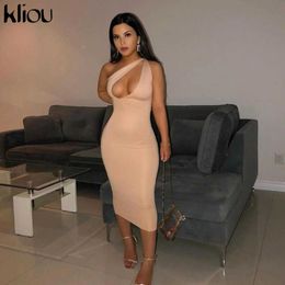 Kliou Cut Out Sexy Midnight Clubwear Maxi Dresses Solid One Shoulder Birthday Outfit For Women Slim Bodycon Party Dress 2021 Y0823