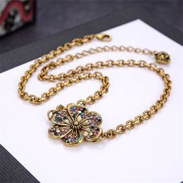 Colourful Diamond Flower Pendant Necklaces With Box Retro Stylish Lady Necklace Seiko Elegant Charm Party Jewellery