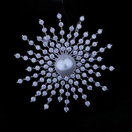 Red Trees Drop Arrival Luxury AAA Cubic Zirconia Beautiful Snowflake Shape Christmas Brooch Pins Pendant Compatible