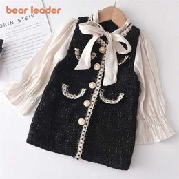 Bear Leader Girls Princess Patchwork Dress Fashion Party Costumes Kids Bowtie Casual Outfits Baby Lovely Suits for 2 7Y 211231