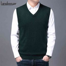 High Quality Autum Winter Fashion Brand Knit Sleeveless Vest Pullover Mens Casual Sweaters Designer Woollen Mans Clothes 210813