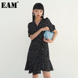 [EAM] Women Black Bandage Floral Print Ruffles Dress V-Neck Short Sleeve Loose Fit Fashion Spring Autumn 1DD5829 21512