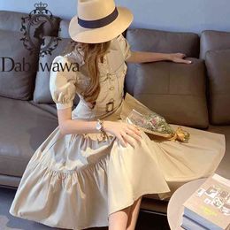 Dabuwawa Exclusive Shirt Collar A-Line Lone Dress Puff Sleeve Sash Khaki Female Dress Elegant Office Ladies Dress DO1BDR049 210520