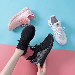 Quality High 2021 Arrival Knit Running Shoes Men Womens Sports Tennis Runners Triple Black Grey Pink White Outdoor Sneakers Eur 35-40 WY11-1766