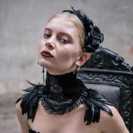 -Teufel Mode Gothic Lolita Spitze Schal Frauen Vintage Charme Weibliche aristokratische Damen Wolle Feder Kragen Schal Cosplay Requisiten