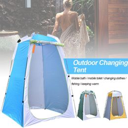 -Zelte und Unterkünfte 2021 Tragbare Outdoor-Duschzelt Camp-Toiletten-Regen-Sonnenschutz-Dressing-Schnell-faltbarer stabiler Strand-Campinggeräte