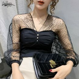 Fall Lantern Sleeve Wave Dot Mesh Short Top Sexy V-neck Lace Bottoming Blouse for Women Fashion Blusa Chemisier Femme 12098 210521