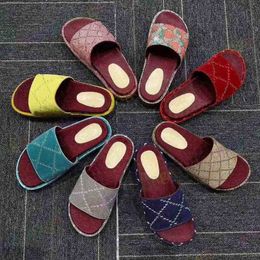 2021 donna uomo Pantofole da spiaggia estive Indoor Flatwomen designer ciabatte piatte Sandali con plateau Infradito scarpe di alta qualità