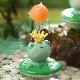 Baby Bath Toys Electric Spray Water Floating Rotation Green Forg Sprinkler Toy Shower Game For Children Kid Swimming Bathroom 210712