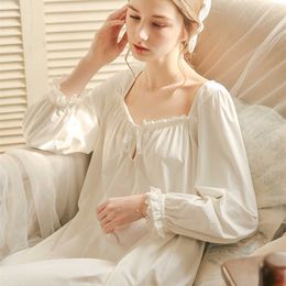 White Nightgown Sleepwear Lady Spring Autumn Long Sleeve Nightdress Loose Women Princess Nightgowns Comfortable 210924