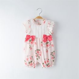 Summer Baby Floral Print Bow Lace Flutter-sleeve Romper 210528