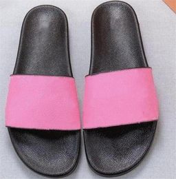 135w latest high quality men Design women Flip flops Slippers Fashion Leather slides sandals Ladies Casual shoes