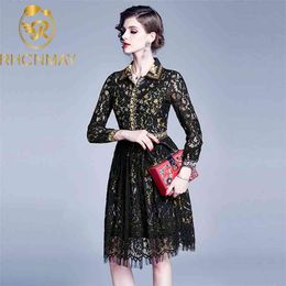Arrival Vintage Runway Print A-Line Dresses Women Luxury Turn-Down Collar Patchwork Lace Knee Dress 210506