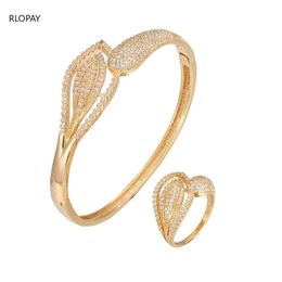 European Trendy Cubic Zirconia Bracelet with Ring Luxury Bridal Hand Jewellery Open Cuff Bangles Lovely Gifts for Women Q0720