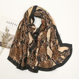 Autumn Winter Fashion Leopard Print Scarf Warm Classic Shawl 2021 New Scarves for Ladies Bandana