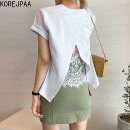 Korejpaa Women T-Shirt Summer Korean Chic Simple Temperament Round Neck Lace Crochet Stitching Back Split Short-Sleeved Top 210526