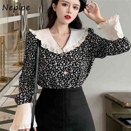 Vintage Flower Print Ruffles Women Blouse Chic Peter Pan Collar Panelled Patchwork Shirts Autumn Loose Blusas 210422