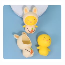 Version of Anti-stress Easter Rabbit Toy Pinch Changing Doll Children Puzzle Toy W1