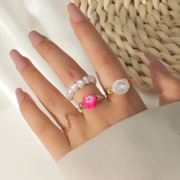 4 Pcs/Set Cute Polymer Clay Flower White Heart Pearl Handmade Beaded Gold Colour Metal Rings Set For Women Party Jewellery Gifts