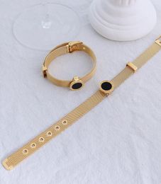 20 design de aniversário de aniversário cinto Corrente de correia romana algarismo pulseira pulseira 18k rosa ouro prata 316L aço inoxidável incrustado cerâmico amor jóias mulheres braceletes