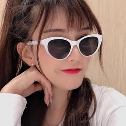 Fashion Gradient Eyewear Small Frame Cat Eye Sun Glasses 2021 Brand Unisex Cat-eye Colourful Sunglasses For Men/Women UV400