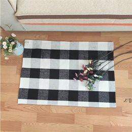 Plaid Cotton Doormat Rugs Tartan Buffalo Checkered Layered Door Mats Throw Rugs for Front Porch Entry Way Kitchen Bathroom 60*90CM RRF12400