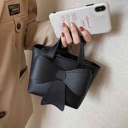 square buckets UK - Autumn Foreign Style Portable Bucket Women's Bag Korean Texture Small Fashion Bow Square
