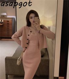 Temperament Sexy Wrap Hip Sleeveless Backless Halter Knitted Dress Slim V Neck Full Single Breasted Cardigan Thin Pink Sets 210610