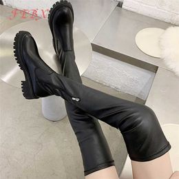 Women Long Boots Over The Knee Boots Ladies Luxury Fashion Autumn Winter Shoes Platform Fashion Woman Boots Slip On Boot 211009