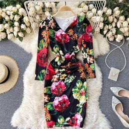 Korean Fashion Floral Print Vintage Bodycon Sexy Dress Women Long Sleeve V-neck Casual Work Party Knee-length 210603