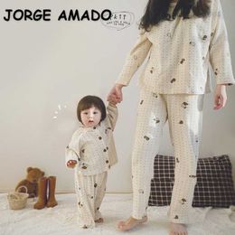 Spring Family Matching 2-pcs Sets Cartoon Pear Waffle Pyjamas Mother Daughter Son Outfits E1302 210610