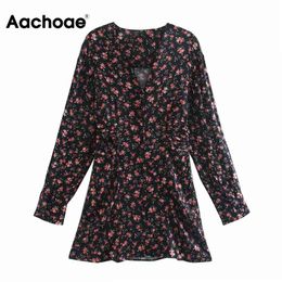 Aachoae Women Retro V Neck Floral Print Mini Dresses Long Sleeve Pleated Chic Dress Ladies A Line Button Up Party Dress 210413