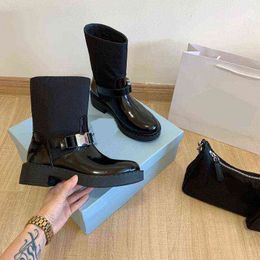 2021 Women Ankle Boots Luxury Brand Designer Patent Leather Buckle Decor Slip On Platform Women's Short Boots Autumn Spring Y1209