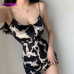 European and American street print low chest sexy temperament show thin suspender dress Office Lady Polyester Sleeveless 210416
