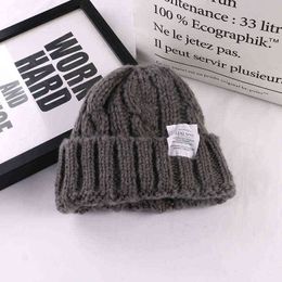 2021 Acrylic Letter Thicken knitted hat warm hat Skullies cap beanie hat for men and Women 150 Y21111