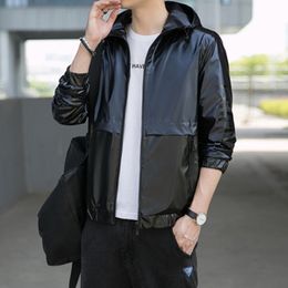 Man Glossy Teenager Jackets Fashion Splicing Hip Hop Zipper Pullover Windbreaker Coats Designer Male Autumn Slim Streetwear Hooded Outerwear