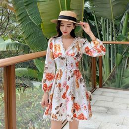 Bohemia Floral Printed Patchwork Lace Trims Jumpsuits Summer Women Sexy V-neck Lantern Sleeve High Waist Romper Playsuit 210514