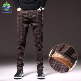 Winter Men's Plaid Warm Fleece Pants High Quality 98%Cotton Stretch Classic Clothing Fashion Slim Fit Casual Trousers Plus Size 211119