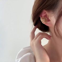 Stud Korean Vintage Temperament Hollow Metal Rose Ear Bone Clip Without Pierced Earrings Women Party Accessories