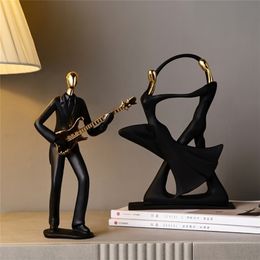 Home Decoration Accessories Modern Human Figurines Living Room Decor Character Resin Abstract Sculpture Office Desk Decorative 211108
