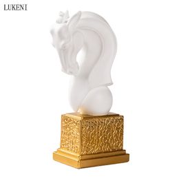 Resin European-style Crafts Horse Head Soft Study Bookends Giving Gifts To Home Decoration Ornaments 210414
