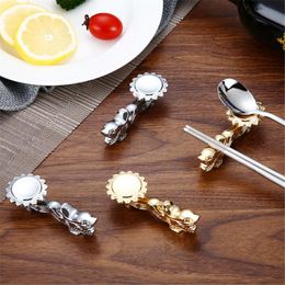 Chopsticks Alloy Chinese Chopstick Rest Pillow Holder Spoon Stand Rack Dragon Shape Frame Art Craft Tableware Kitchen Tools