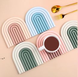 NEWSilicone Placemats Heat Stain Resistant Bowls Mats Waterproof Dining Room Kitchen Countertop Table Placemat 4 Styles RRA9661