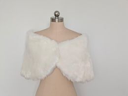 Wraps & Jackets Bride Faux Fur Warm Cloak Ivory Women Winter Shawl Elegant Retro Bolero