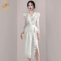 High-End Autumn Female White Ruffle Lace Dress Sexy V Neck Long Sleeves Vacation Holiday Women Clothes Vestido 210520