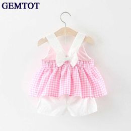 GEMTOT In the summer of the new children's clothing baby girl child suit baby grid condole belt behind bowknot pants suit Q0716